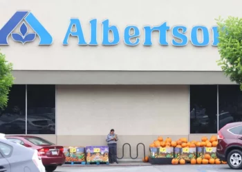 Dos de los supermercados más grandes en EE.UU. pretenden fusionarse para ofrecer precios más bajos