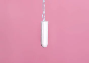 CVS baja los precios de sus tampones y pagará el «impuesto rosa»