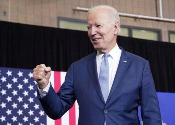 Joe Biden felicitó a Giorgia Meloni y le pidió continuar con el apoyo a Ucrania