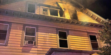 Un incendio en New Bedford desplaza a 10 inquilinos