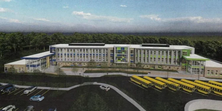 Johnston recibe un bono de 85 millones de dólares para mejoras escolares