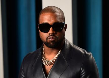 Kanye West comprará la plataforma de medios sociales conservadores Parler