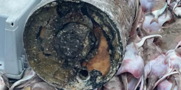 Un barco de pesca captura un explosivo no detonado en la costa de RI
