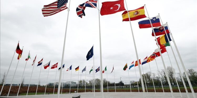 Ucrania busca ser miembro de la OTAN con un «procedimiento acelerado»