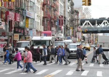 $10 millones de dólares en mercancía falsa de “lujo” decomisada en calles de NY