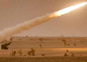 Rusia lanzó este miércoles 70 misiles contra infraestructura crucial en Ucrania, según militares ucranianos