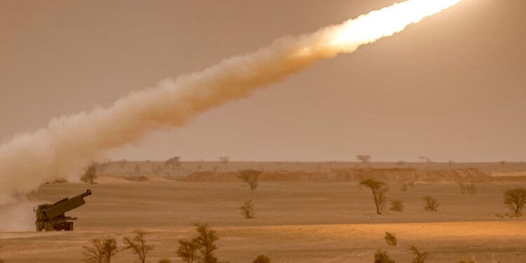 Rusia lanzó este miércoles 70 misiles contra infraestructura crucial en Ucrania, según militares ucranianos