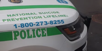 Hallan hombre muerto colgado de árbol en un parque durante Halloween en NY