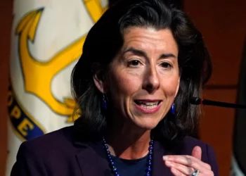 Se espera que Raimondo viaje con la Primera Dama