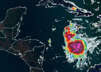 La tormenta tropical Lisa avanza hacia Centroamérica, sigue su recorrido