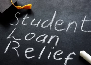 ¿En qué punto se encuentra el plan de endeudamiento de los estudiantes?