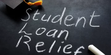 ¿En qué punto se encuentra el plan de endeudamiento de los estudiantes?