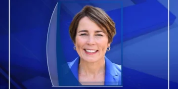 Healey es la primera mujer gay elegida gobernadora de Massachusetts