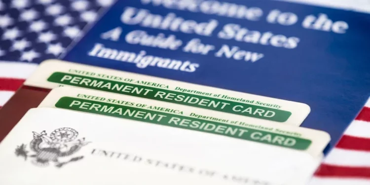 Estados Unidos facilitará el trámite de residencia permanente a los inmigrantes de bajos ingresos