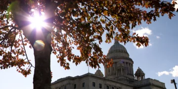 RI va camino de terminar el año presupuestario con un superávit