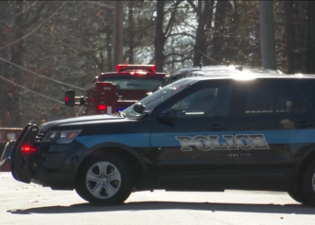 El accidente del autobús escolar de Burrillville envía a 5 personas al hospital