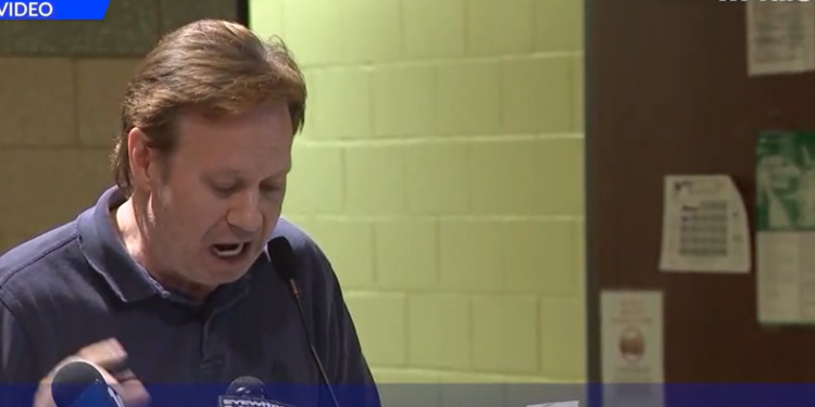 La fiscalía retira la acusación de allanamiento de morada contra el locutor de radio John DePetro