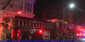 Muere un segundo hombre tras el incendio de una casa en Providence