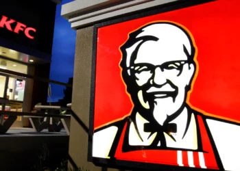 KFC se disculpa por la alerta de la aplicación que insta a hacer pedidos para la Kristallnacht