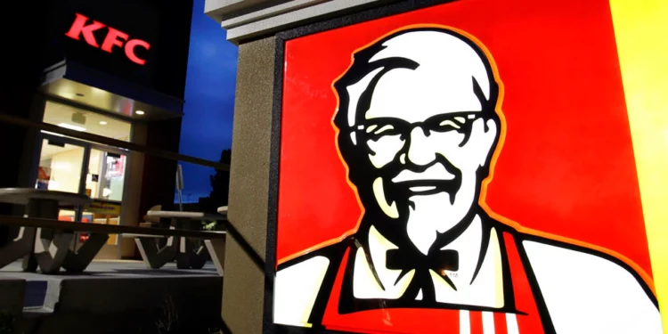 KFC se disculpa por la alerta de la aplicación que insta a hacer pedidos para la Kristallnacht