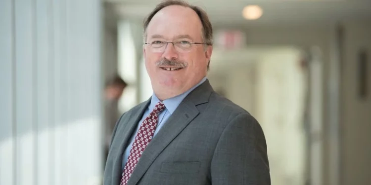 Lifespan nombra al sustituto de Babineau como presidente y director general