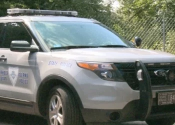 Un hombre es sorprendido realizando una estafa en la RI Comic Con