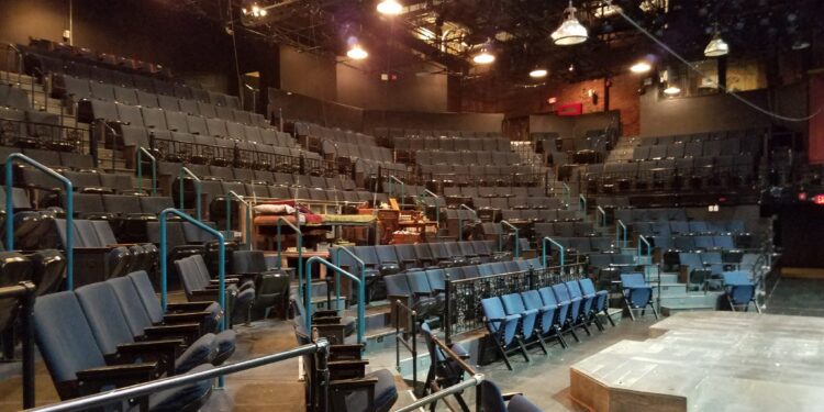 Trinity Rep suspende las representaciones de «Cuento de Navidad» por el brote de COVID