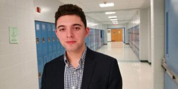 Un cantante local resulta herido en un accidente ocurrido de madrugada en Providence