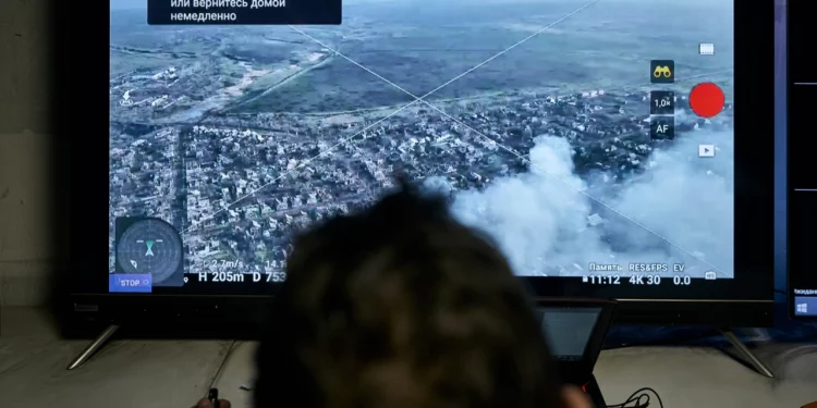 Rusia dice haber derribado un dron ucraniano cerca de una base aérea