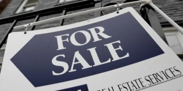 La venta de viviendas en EE.UU. cayó en noviembre, décimo mes consecutivo