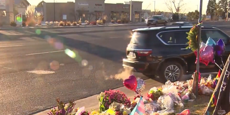 El sospechoso del tiroteo en un club gay de Colorado, acusado de delitos de odio