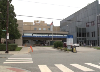 Otro alto ejecutivo de Lifespan se retira tras pérdidas de 77 millones de dólares