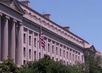 Contratista de RI deberá pagar 500.000 dólares en una investigación sobre trabajo en el extranjero