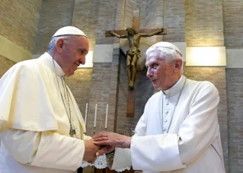 El Vaticano dice que la salud del papa emérito Benedicto XVI «empeora»