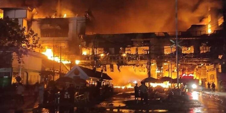 Un incendio masivo en un hotel casino de Camboya causa al menos 16 muertos