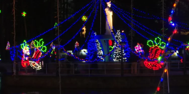 La Salette celebra su 70ª exposición de luces navideñas