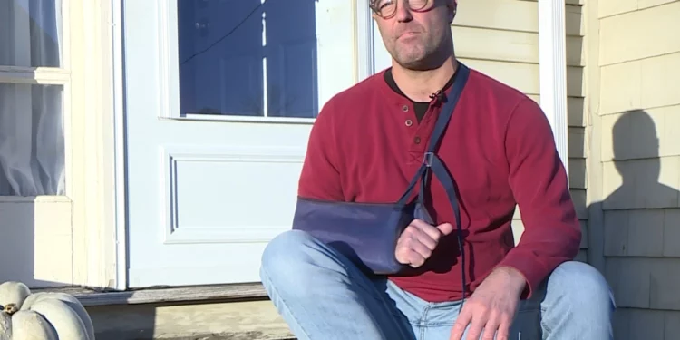 Nativo de RI salva a un niño en un accidente de bicicleta en NY