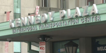 RIPTA reabre la oficina de identificación fotográfica en Kennedy Plaza