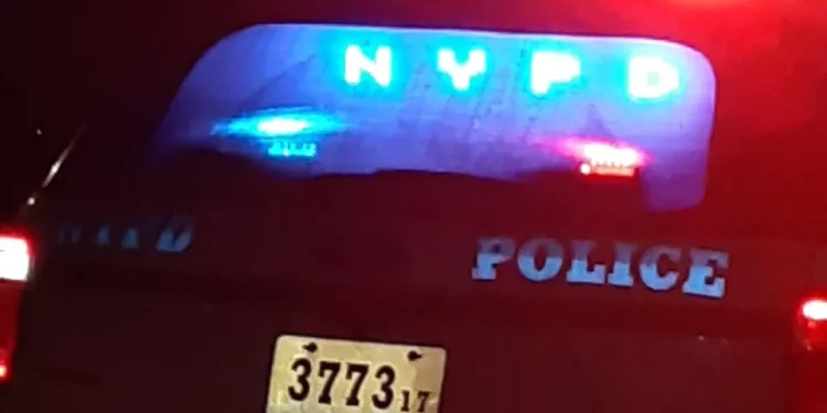 Tres mujeres baleadas afuera de club nocturno durante vigilia de otra víctima en Queens, Nueva York