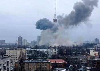 “Ataque a la capital”: funcionarios ucranianos informan de varias explosiones potentes en Kyiv