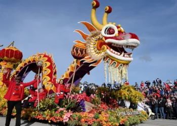 El Desfile de las Rosas da la bienvenida al Año Nuevo sin lluvia en California