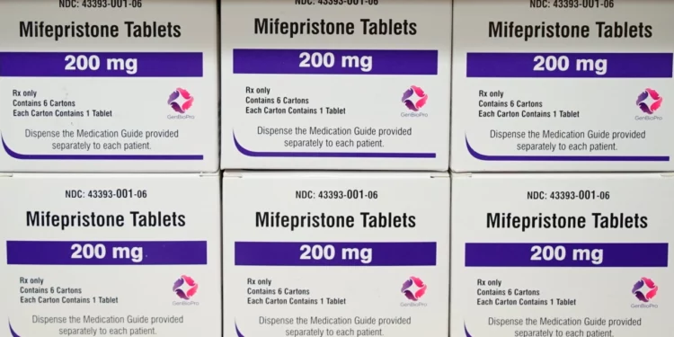 La FDA ultima una norma que permite la venta por correo de píldoras abortivas