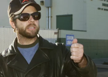 Adam Rich, ex estrella infantil de ‘Ocho son suficientes’, fallece a los 54 años