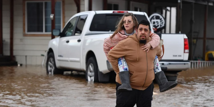 Más lluvia y nieve en California por la novena de una serie de tormentas