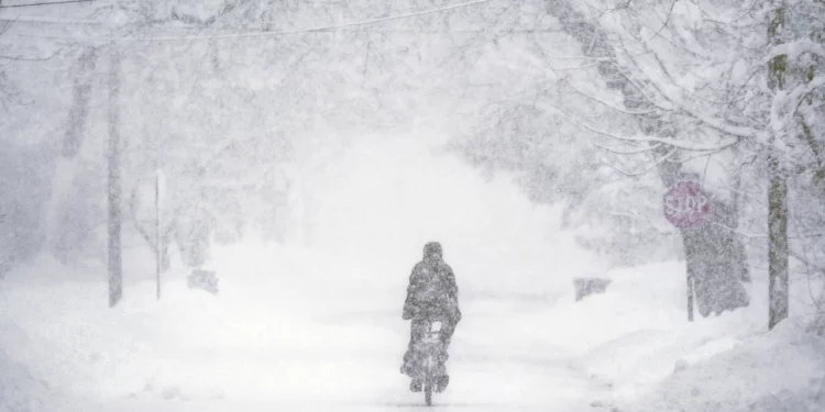 Nueva Inglaterra, azotada por la última tormenta invernal