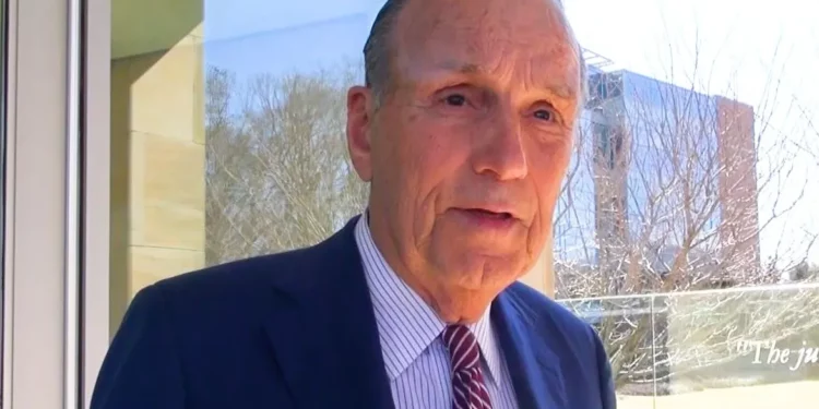 Buonanno dimite del Centro de Convenciones de RI tras candidatura de su hija contra McKee