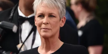 Jamie Lee Curtis y Michelle Pfeiffer se contagian de Covid-19