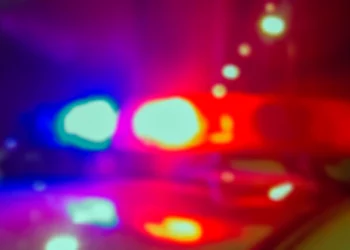 Un accidente en Berkley envía a 2 personas al hospital