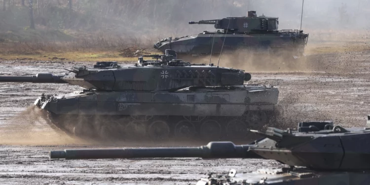 Ucrania «pagará» si Alemania le envía tanques, advierte Rusia