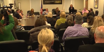 La dimisión del superintendente interino de North Kingstown es un «mazazo»